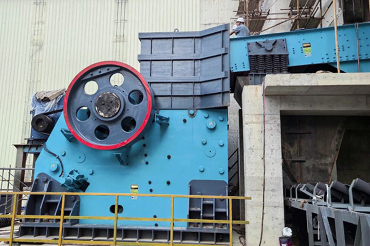 Очередной успех! Крупногабаритная щековая дробилка JC771 компании Shanghai SANME Co., Ltd. производительностью более 1800 тонн/час успешно использована в проекте технической модернизации завода по производству стройматериалов Liuzhou Xiangyun.