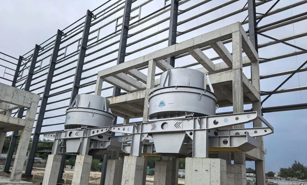 Прочность продукта — ключ к успеху | Вертикальная ударная дробилка производительностью 1000 тонн в час — ключ к успеху в различных отраслях!