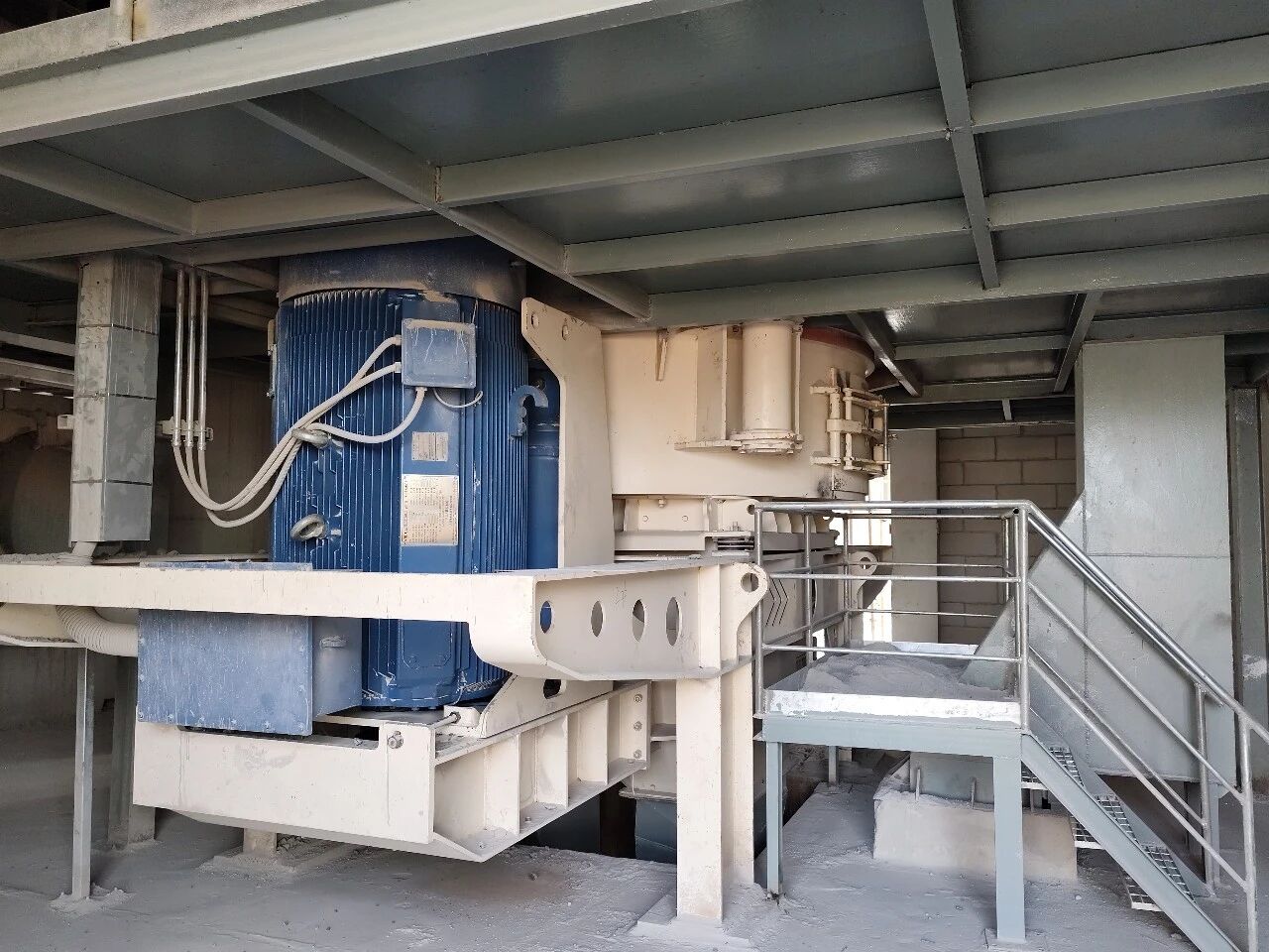 Вертикальная ударная дробилка - Большая подача·Высокая эффективность·Низкие потери, Изготовление высококачественных агрегатов